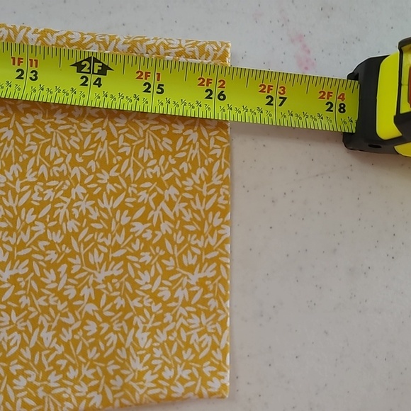 Old Navy Pixie Yellow & White Floral Ankle Pants size 8 - Picture 7 of 8